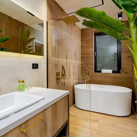 Elegant - Near Piata Romana & Athenaeum Apartament Bukareszt