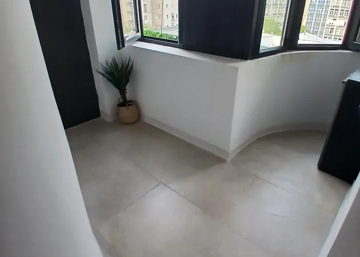 Elegant - Near Piata Romana & Athenaeum דירה בוקרשט