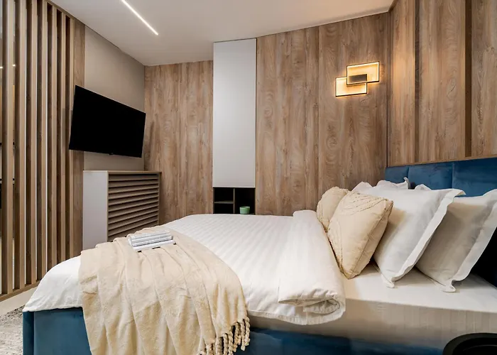 Elegant - Near Piata Romana & Athenaeum