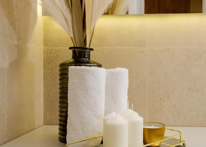 Elegant - Near Piata Romana & Athenaeum Apartment