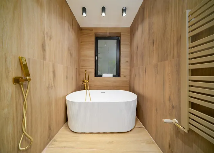 Elegant - Near Piata Romana & Athenaeum *