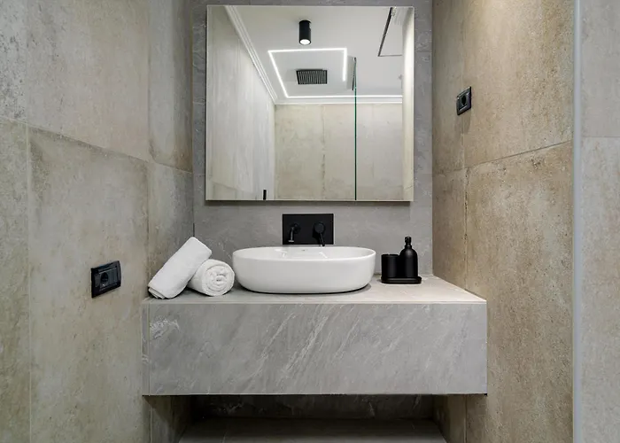 Apartment Elegant - Near Piata Romana & Athenaeum