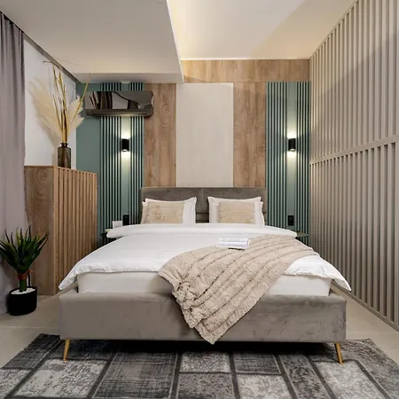 Appartement Elegant - Near Piata Romana & Athenaeum Boekarest