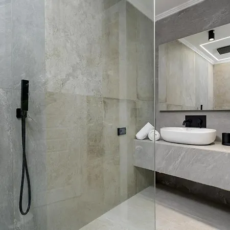 公寓 Elegant - Near Piata Romana & Athenaeum 布加勒斯特