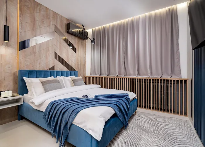 Appartement Elegant - Near Piata Romana & Athenaeum Boekarest